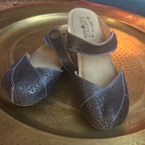 Spring Step Navy Floral Cutout Mules